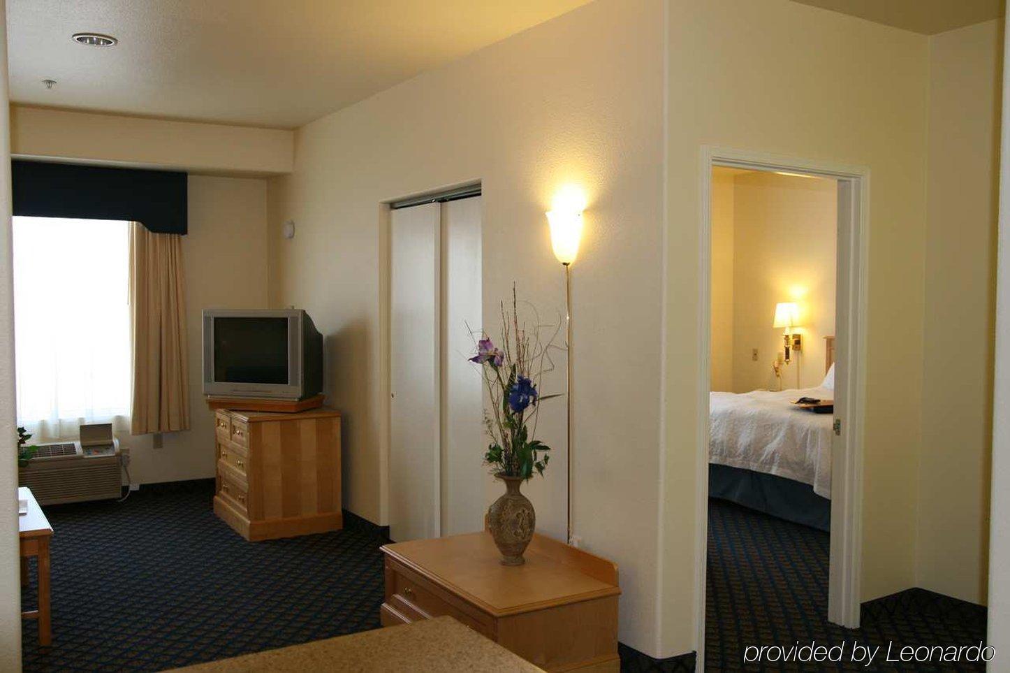 Hampton Inn & Suites San José Habitación foto